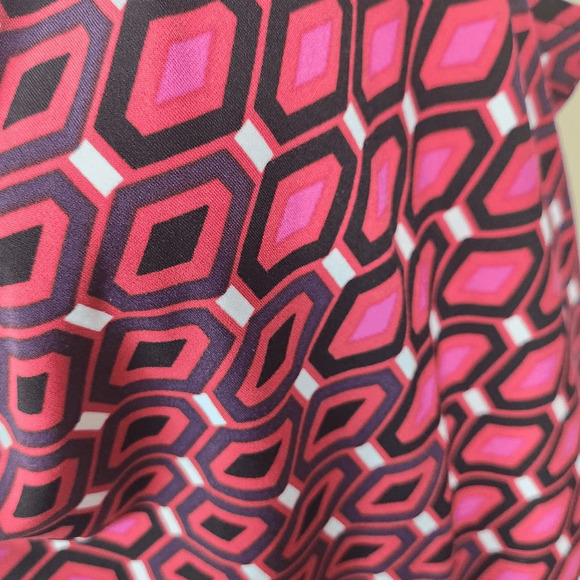 Calvin Klein Raspberry Black Sleeveless Geometric Drape Front Blouse XL (4123) - Picture 2 of 5